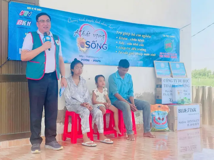 Đồng hành chương trình “Khát vọng sống” cùng gia đình bệnh nhân nghèo ở xã Phước Dinh