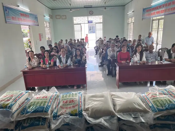 Kỷ niệm Ngày Người khuyết tật Việt Nam 18/4 tại Cam Lâm