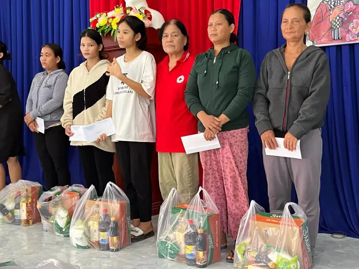 Tiếp tục đồng hành giúp nghèo tại xã Khánh Ly, huyện Khánh Vĩnh – ảnh 3
