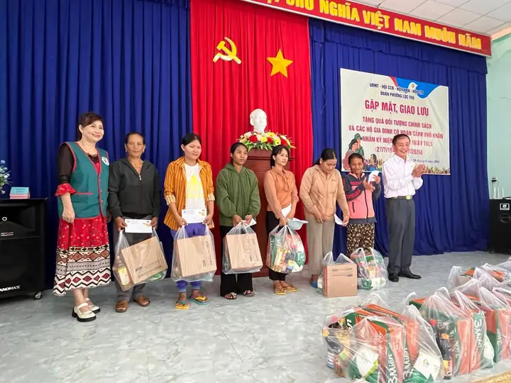 Tiếp tục đồng hành giúp nghèo tại xã Khánh Ly, huyện Khánh Vĩnh – ảnh 4