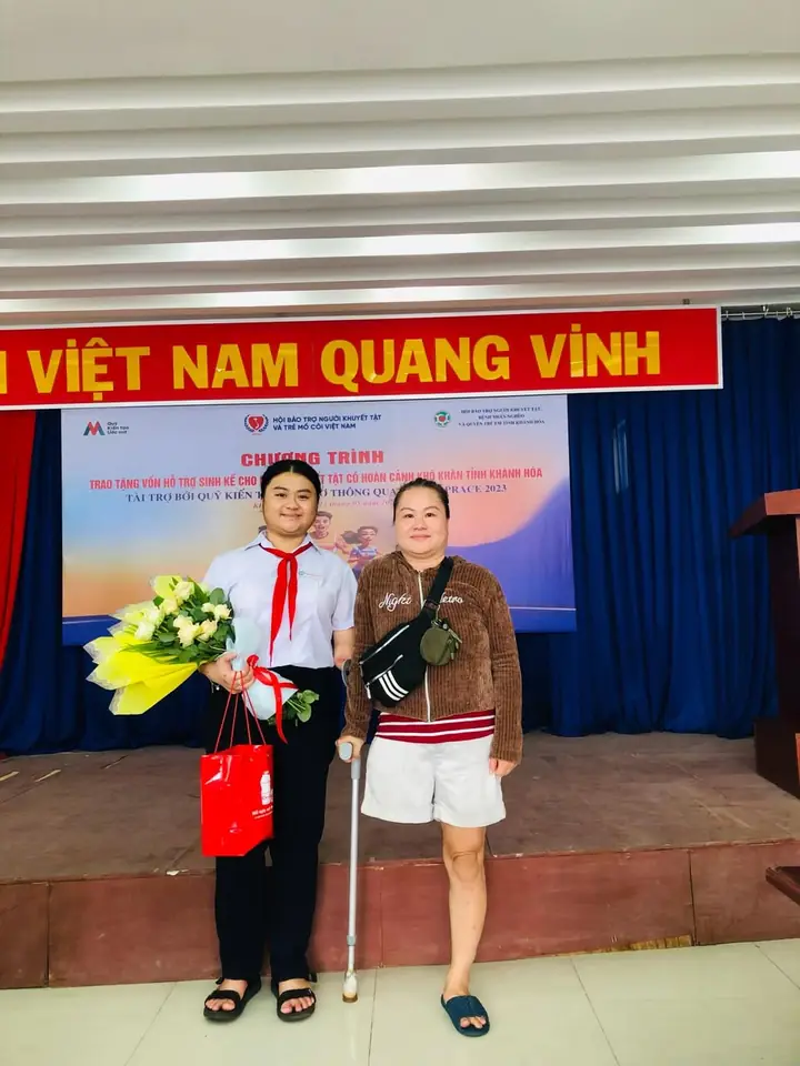 Trao vốn sinh kế cho 15 gia đình người khuyết tật từ nguồn UpRace – ảnh 3